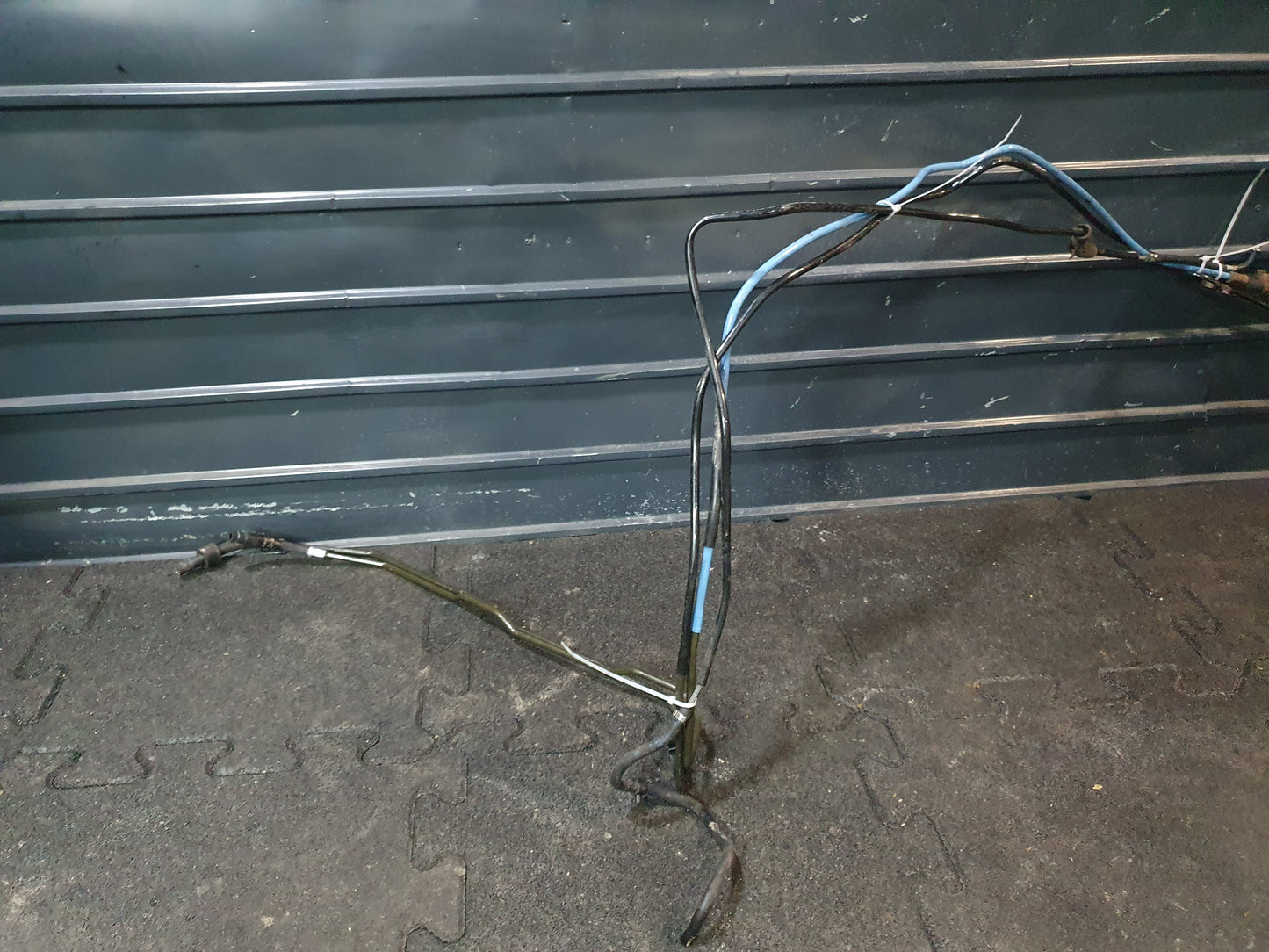 Conducta combustibil caroserieFord Galaxy (WGR) 1.9 TDI ASZ 2004