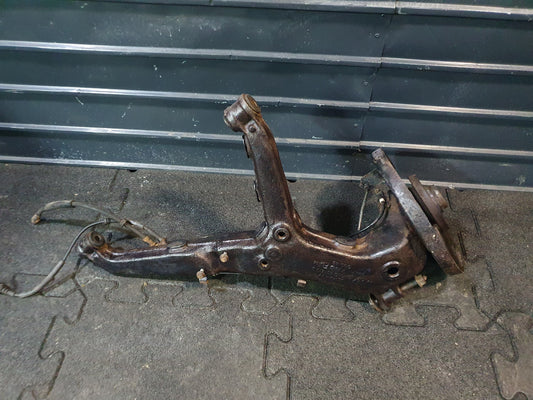 Fuzeta stanga spate cu brat Ford Galaxy (WGR) 1.9 TDI ASZ 2004