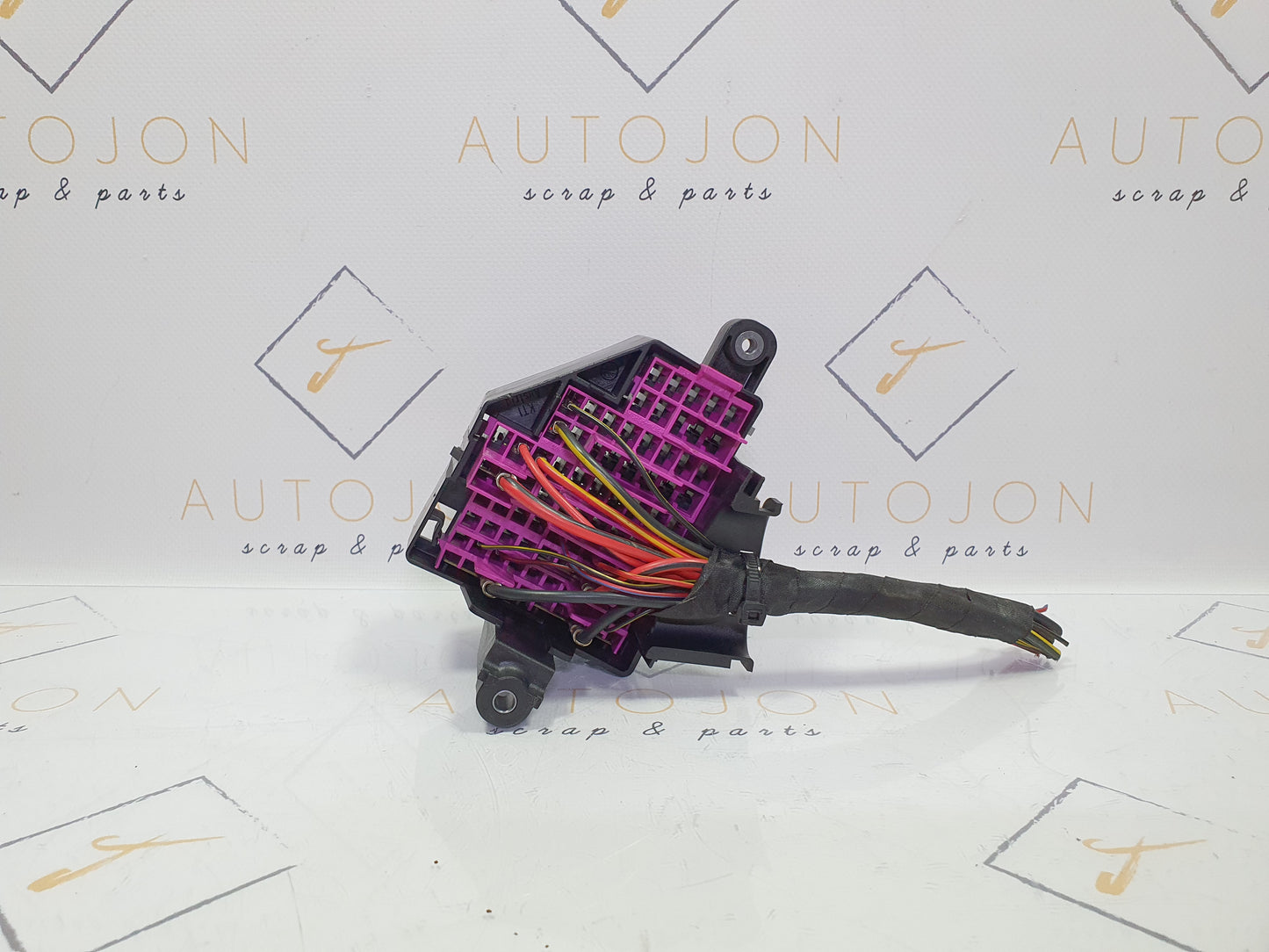 Panou sigurante bord Volkswagen Passat (3C5) Variant 2.0 TDI BMP 2007