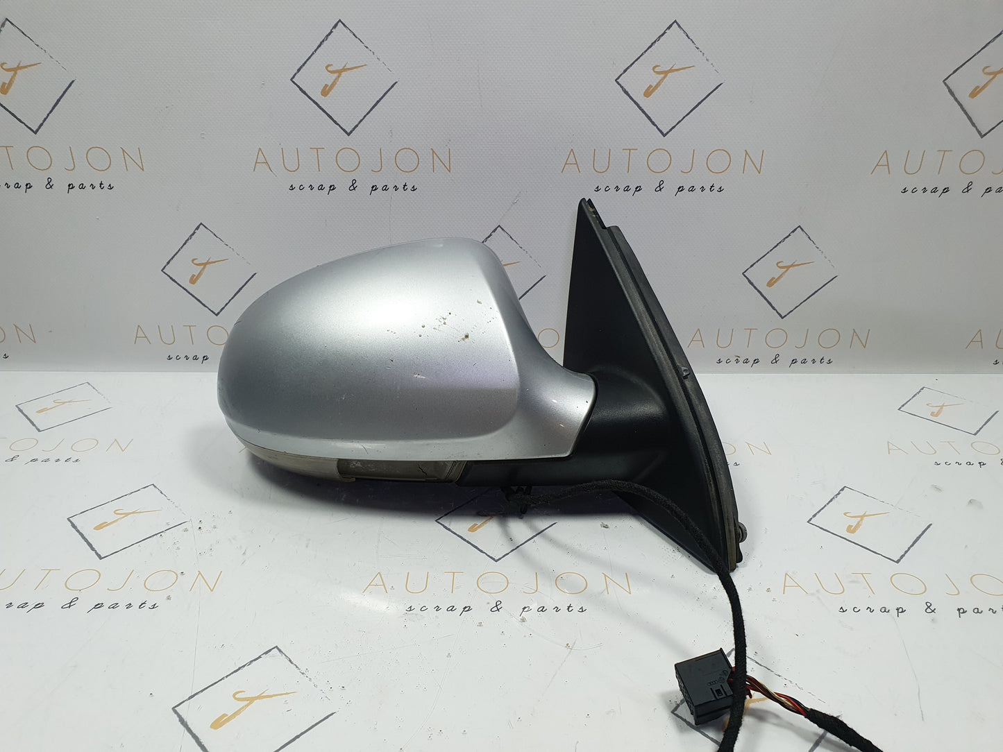 Oglinda dreapta Volkswagen Passat (3C5) Variant 2.0 TDI BMP 2007