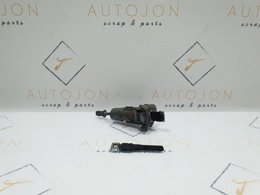 Butuc usa stanga fata cu lame Volkswagen Passat (3C5) Variant 2.0 TDI BMP 2007
