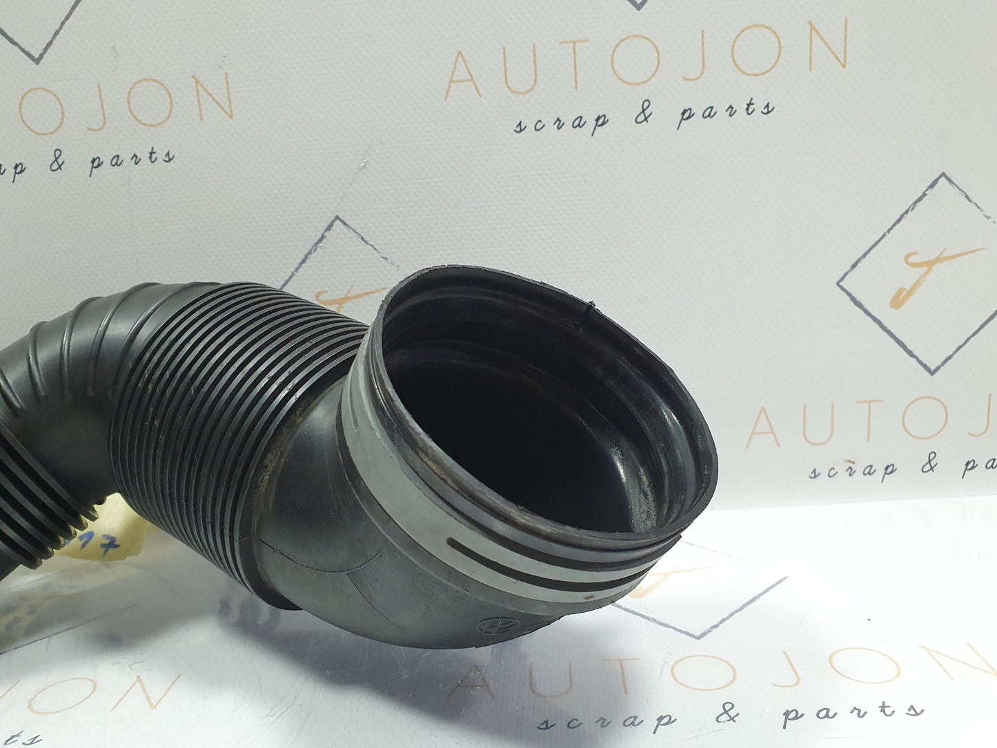 Conducta admisie aer Volkswagen Passat (3C5) Variant 2.0 TDI BMP 2007