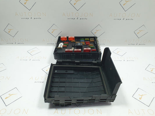 Panou sigurante motor Volkswagen Passat (3C5) Variant 2.0 TDI BMP 2007