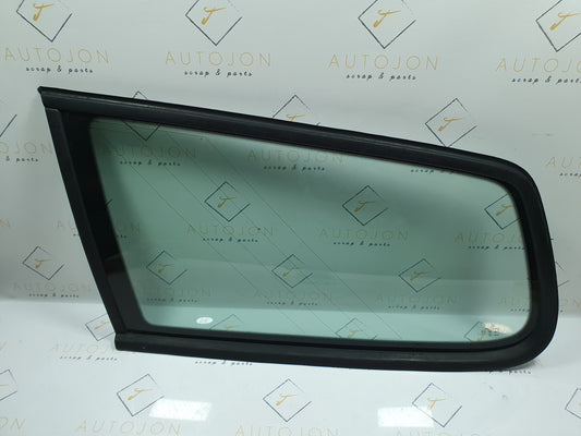 Geam fix stanga spate Volkswagen Passat (3C5) Variant 2.0 TDI BMP 2007