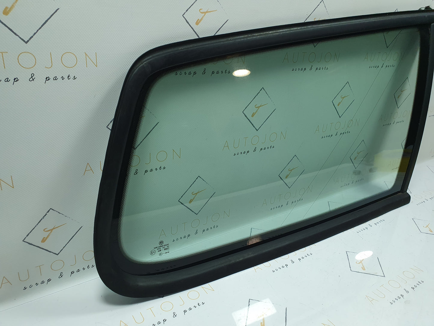 Geam fix dreapta spate Volkswagen Passat (3C5) Variant 2.0 TDI BMP 2007