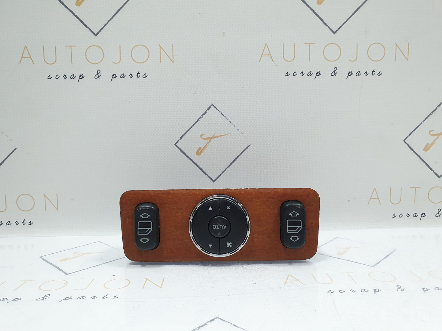 Consola butoane Mercedes ML (W163) 270 CDI OM612 2001