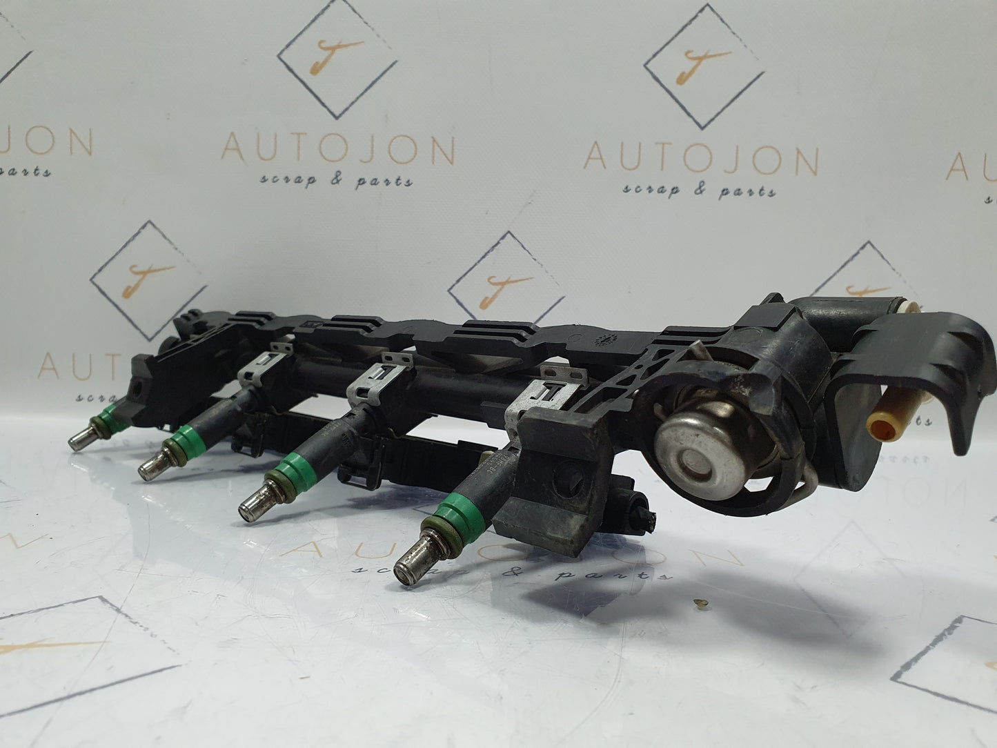 Rampa injectoare Ford Focus (DAW, DBW) 1.6 16V 2000