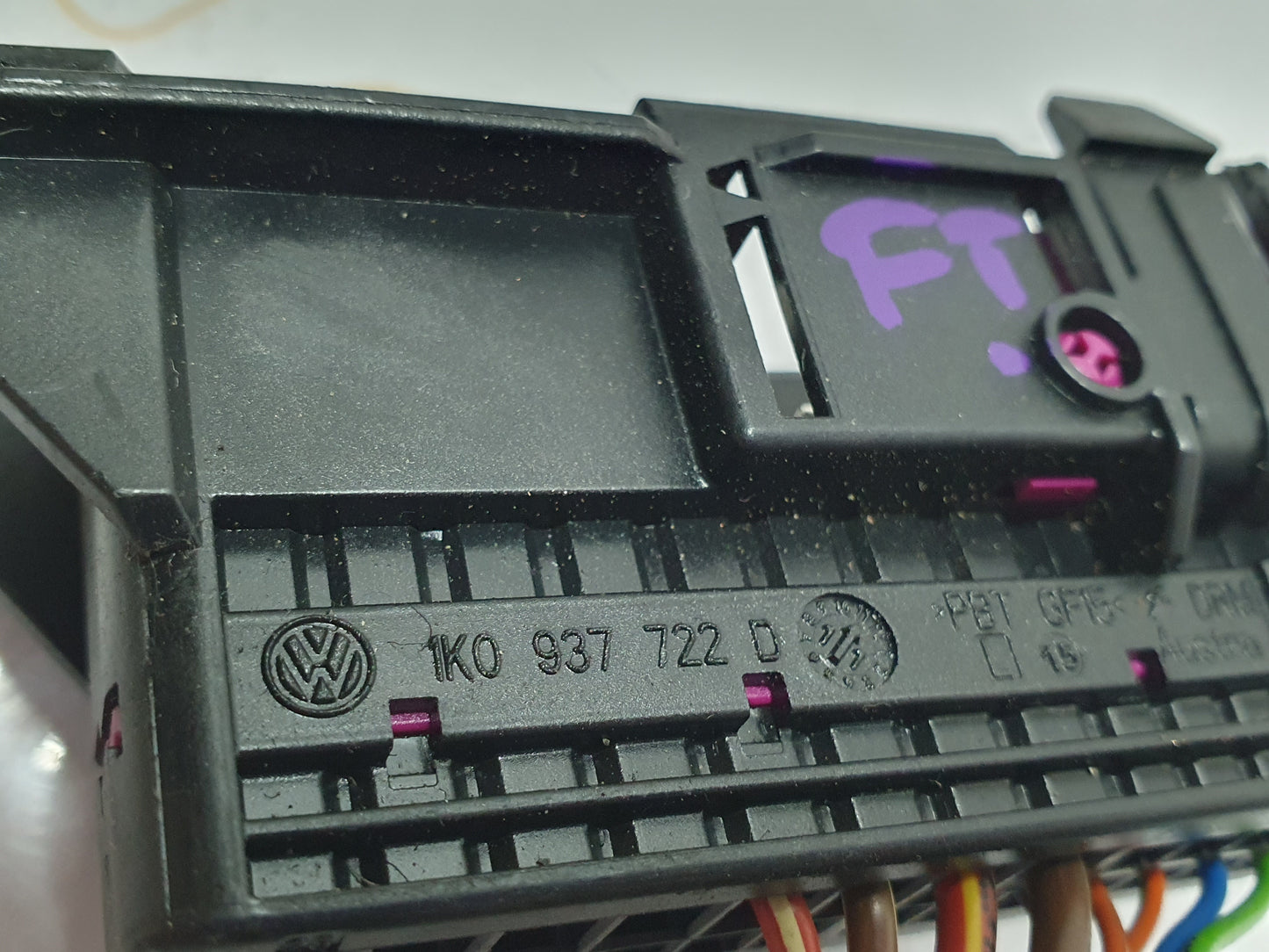 Mufa conector usa caroserie Volkswagen Touran (1T3) 2.0 TDI CFHC 2012