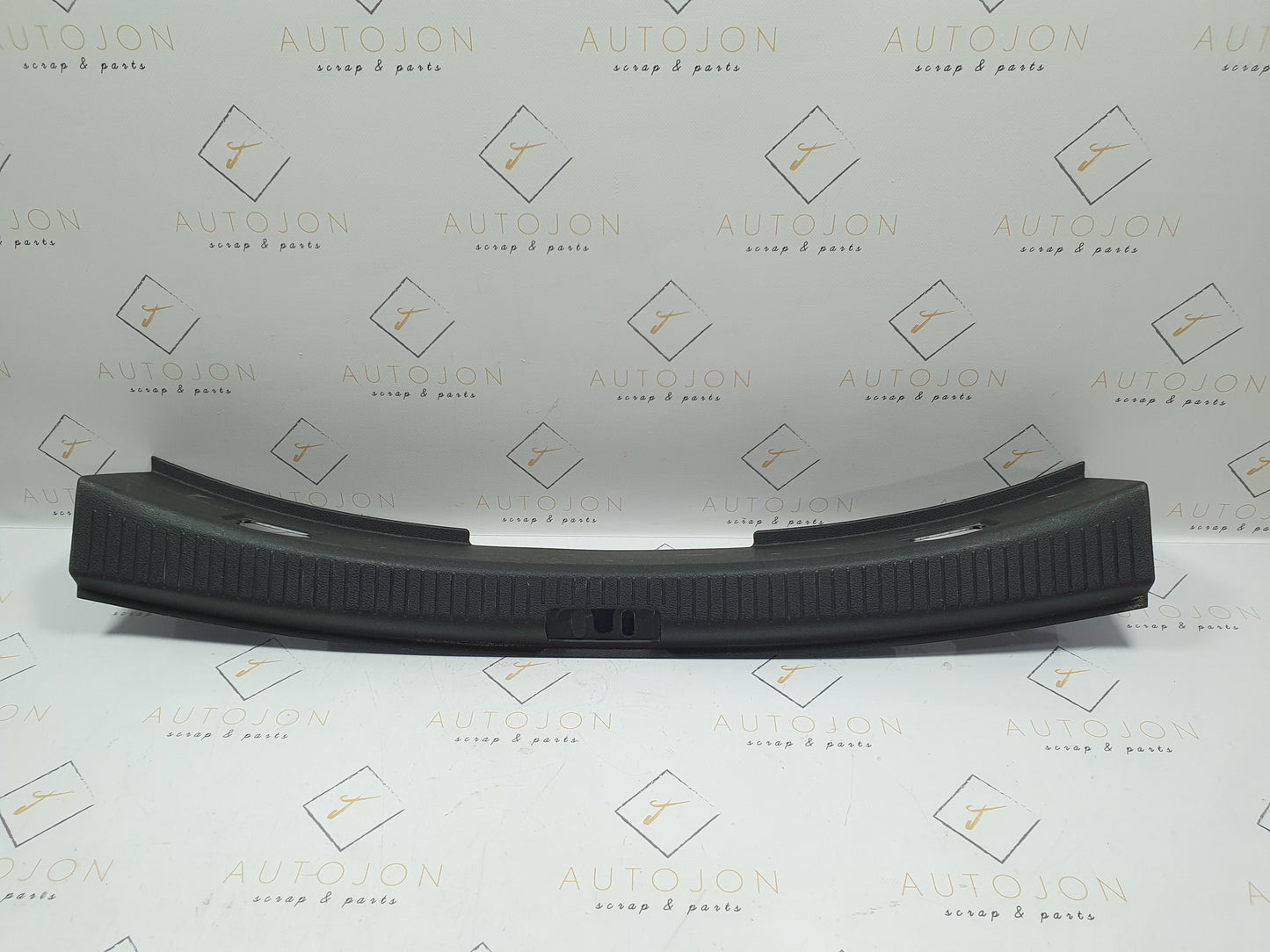 Ornament finitie portbagaj Volkswagen Touran (1T3) 2.0 TDI CFHC 2012