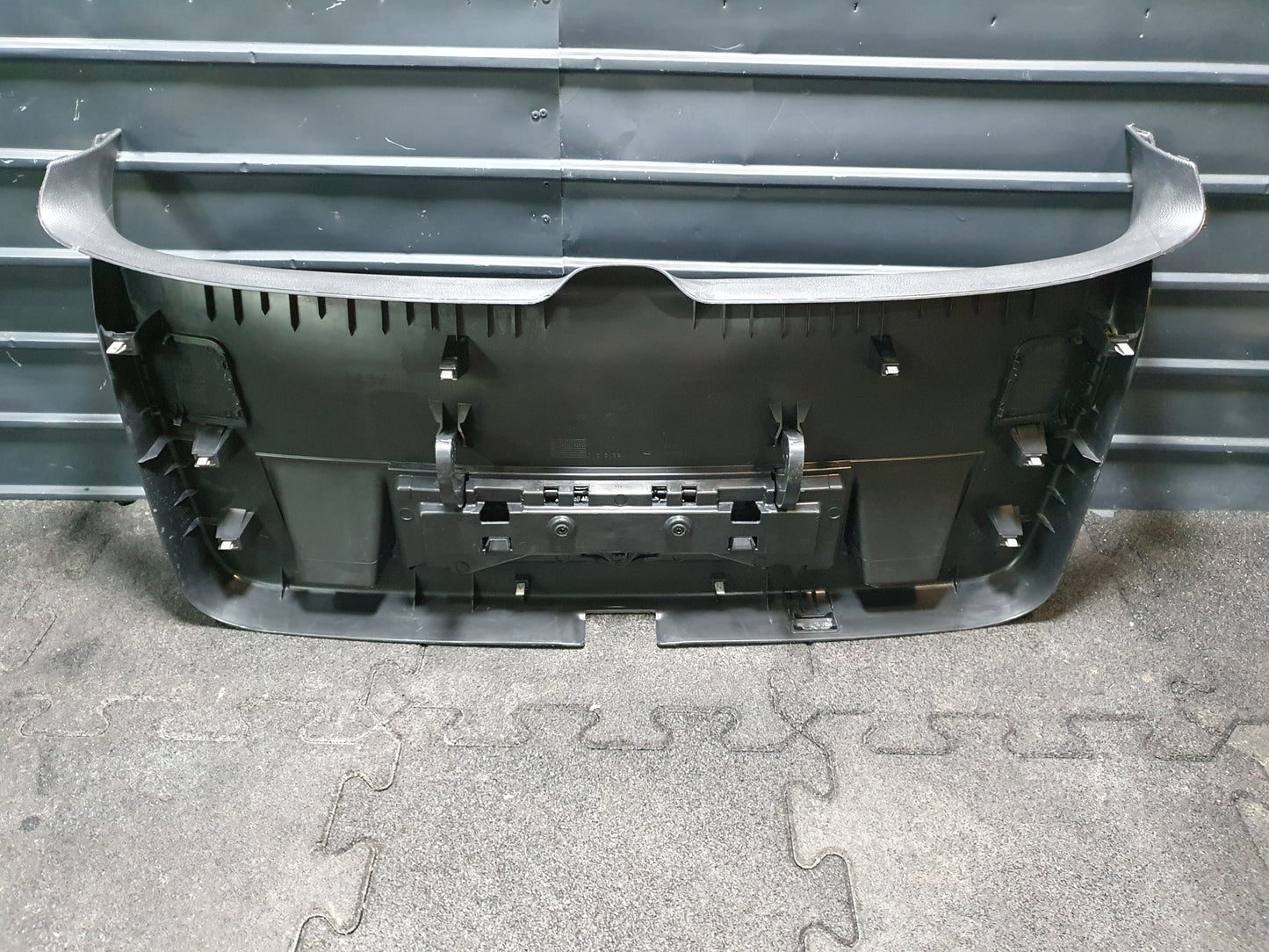 Ornament capac haion Volkswagen Passat (3C5) Variant 2.0 TDI BMP 2007