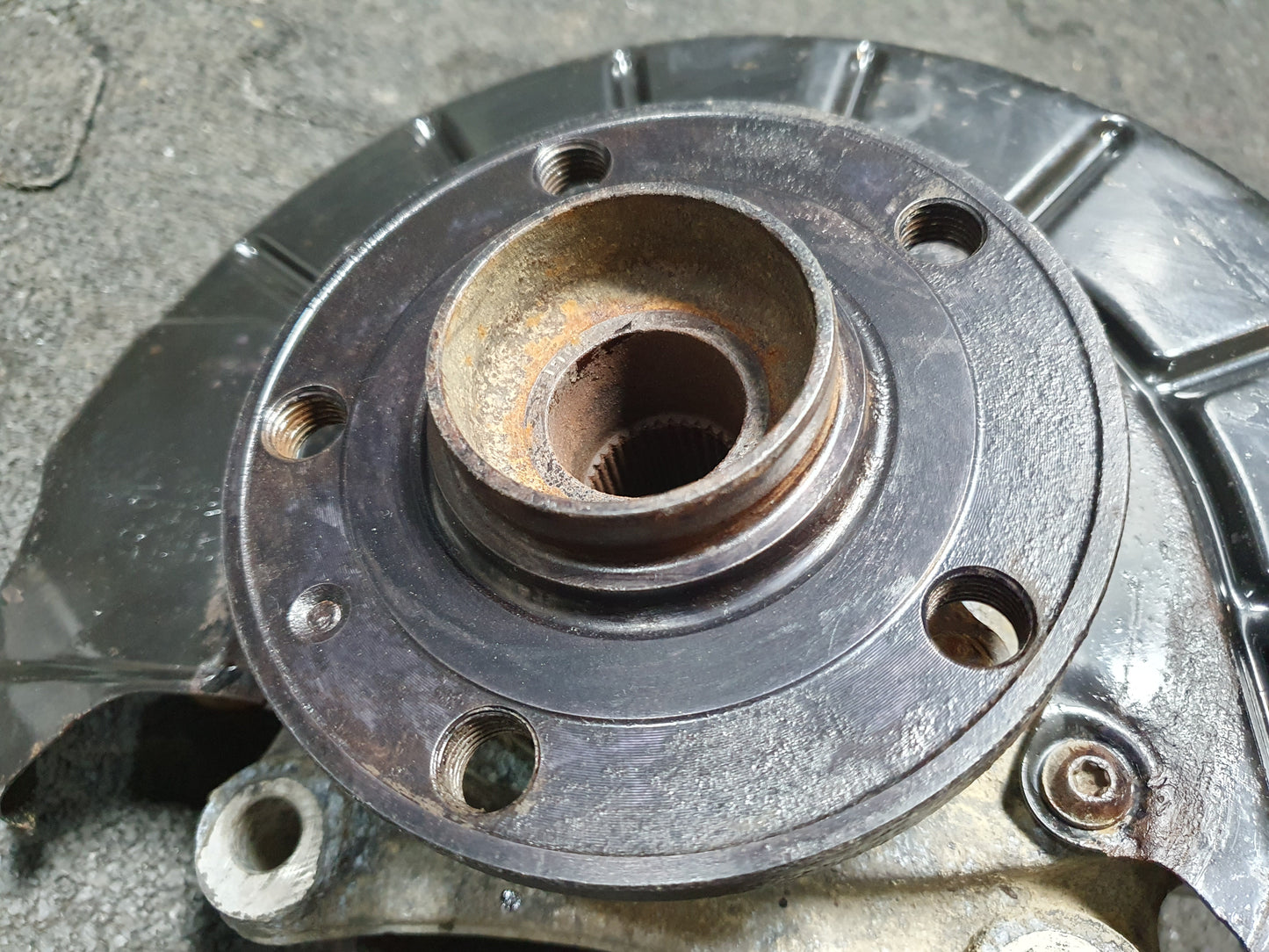 Fuzeta dreapta fata Volkswagen Passat (3C5) Variant 2.0 TDI BMP 2007