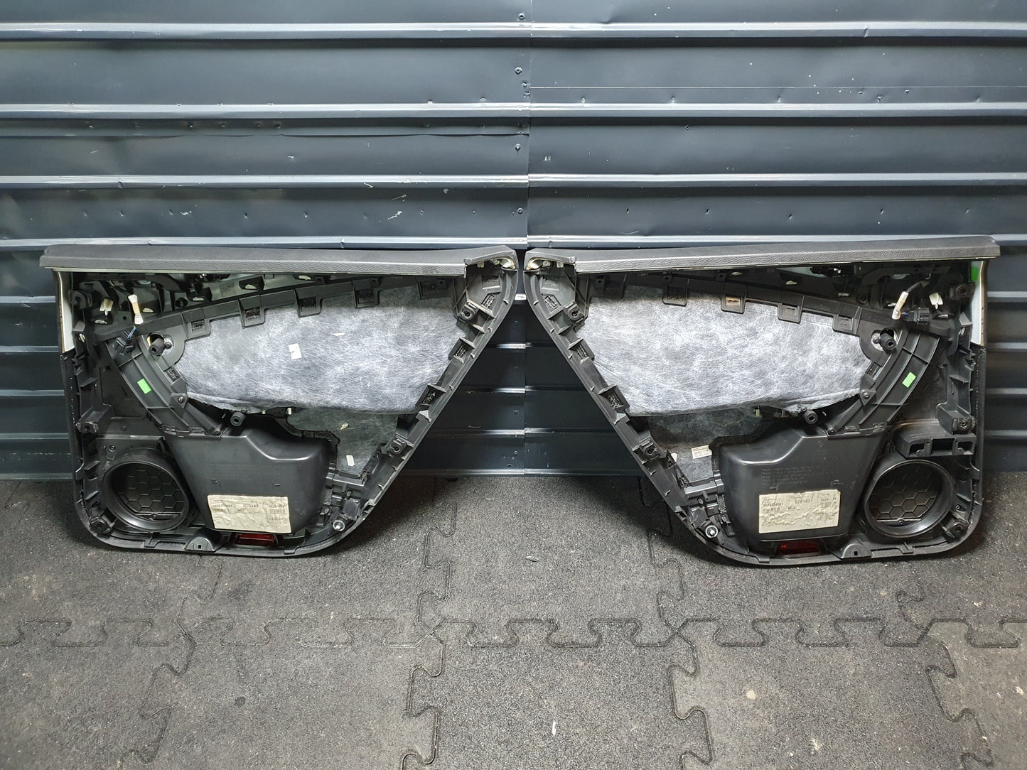 Panouri usi spate piele Volkswagen Passat B6 (3C5) Variant 2.0 TDI BMR 2006