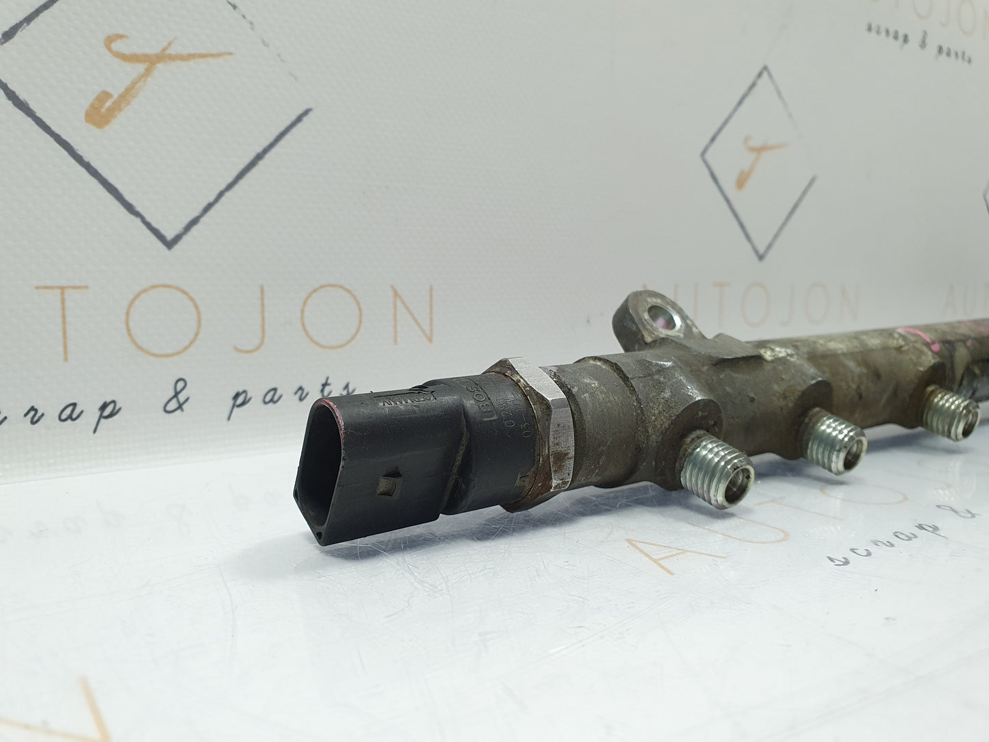 Rampa injectoare A6110700395  Mercedes C 200 (W203) 2.2 CDI OM646 2003