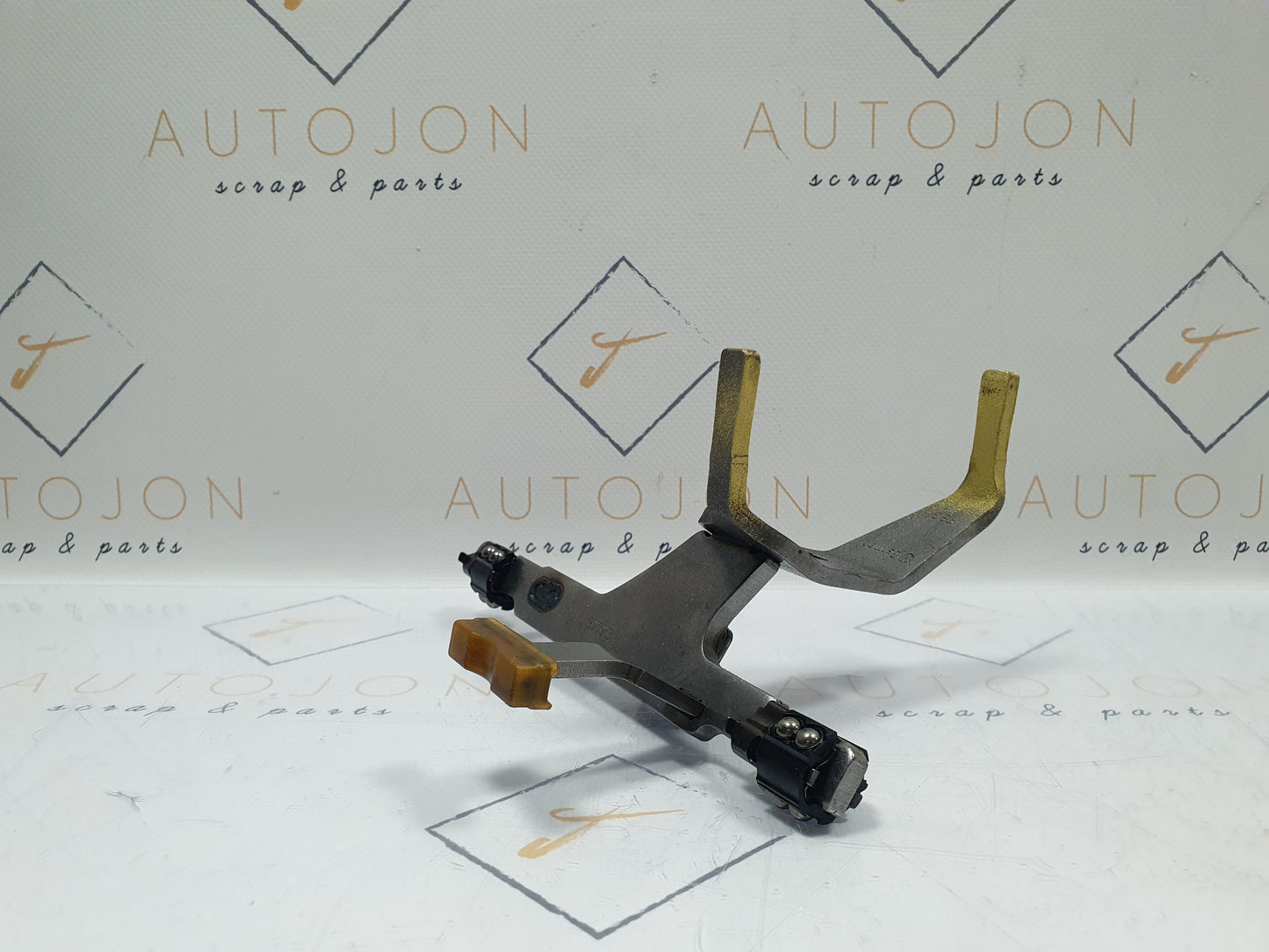 Furca selector viteze 1 DSG Volkswagen Golf 5 (1K1) Coupe 2.0 TDI BKD 2005