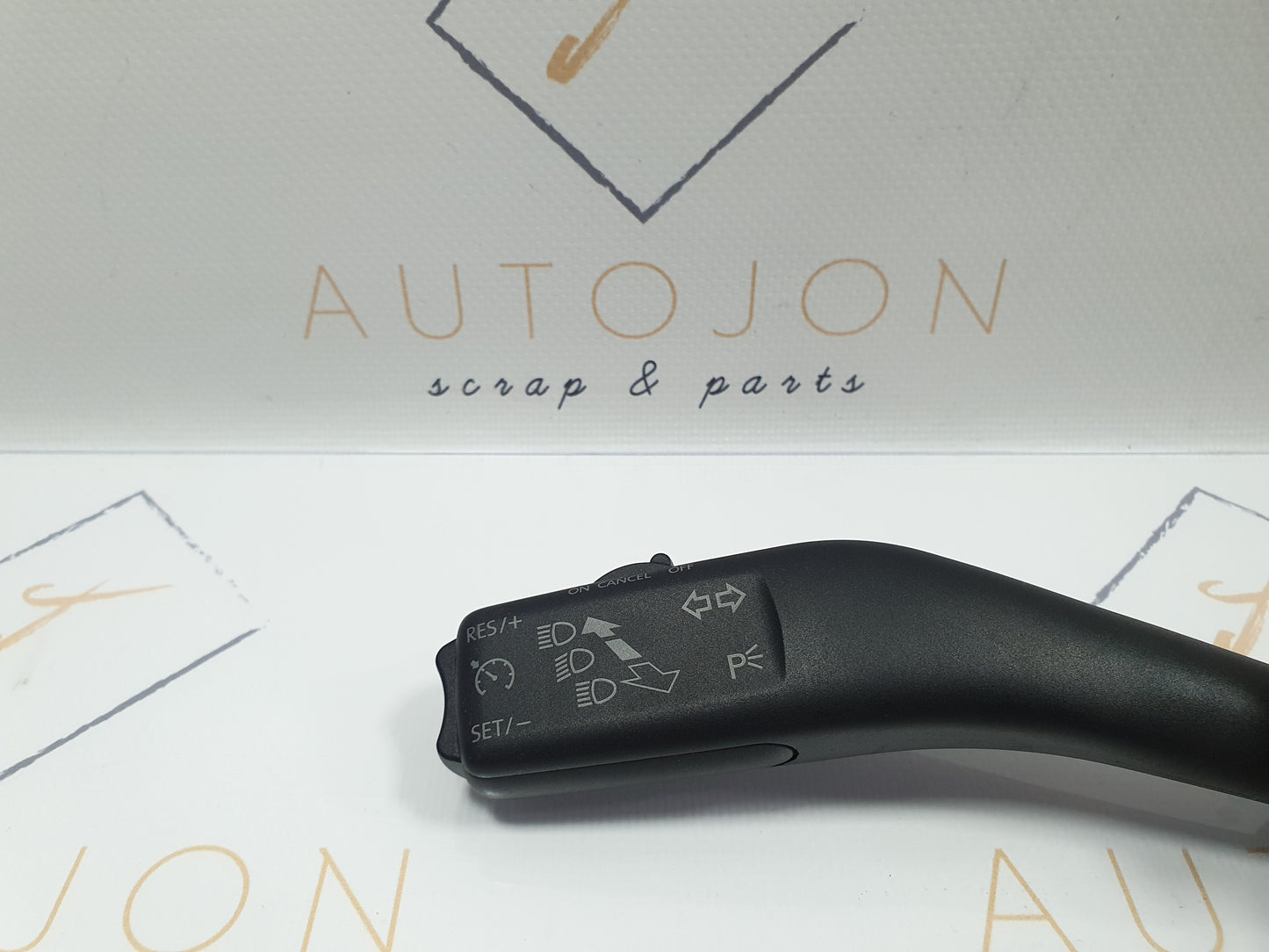 Maneta semnalizare cu tempomat Volkswagen Jetta (1K2) Berlina 1.6 TDI CAYC 2010