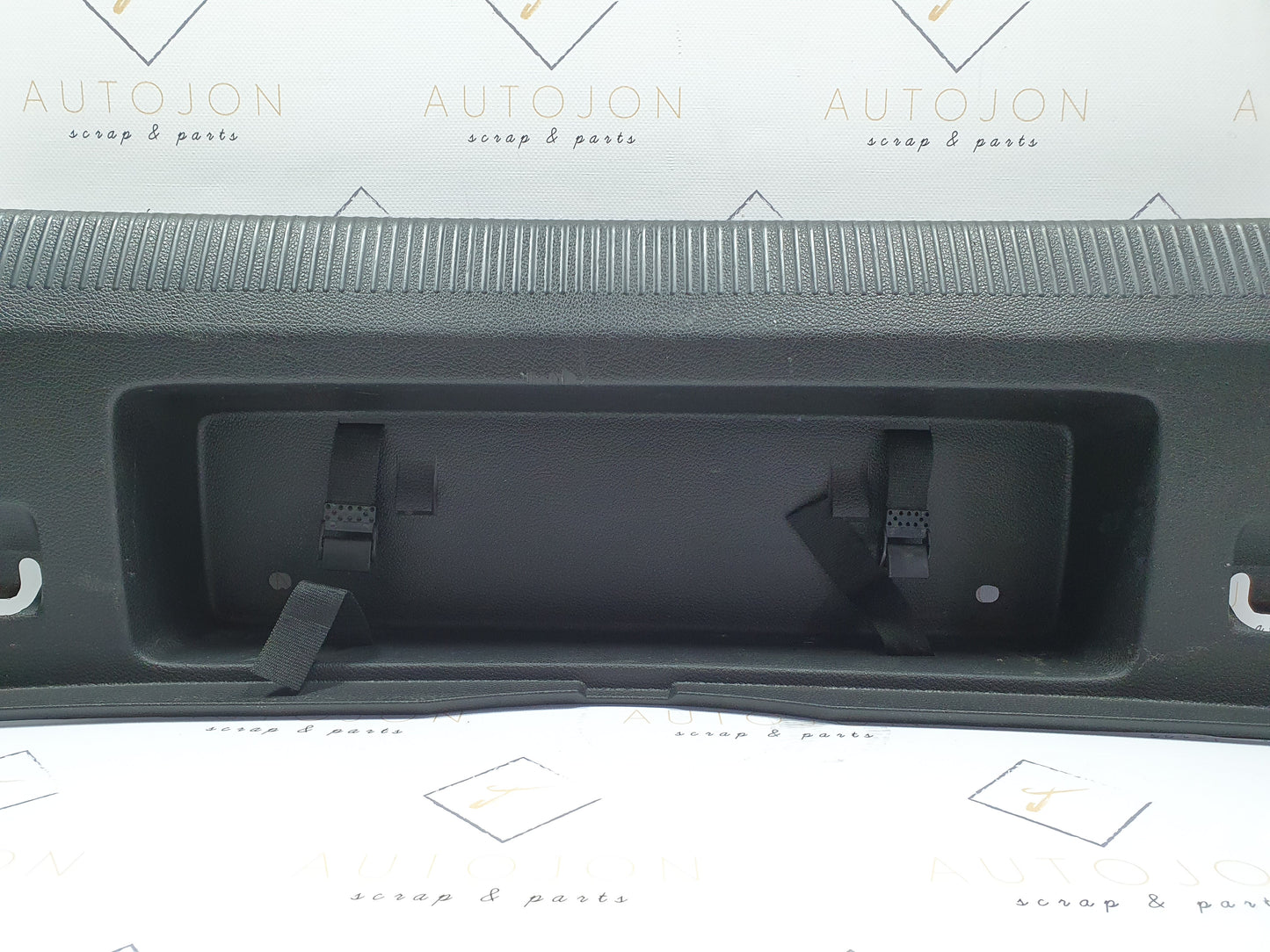 Ornament finitie portbagaj Volkswagen Jetta (1K2) Berlina 1.6 TDI CAYC 2010