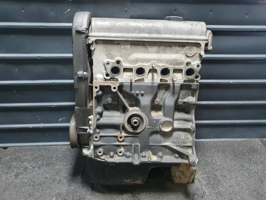Motor complet fara anexe APQ Volkswagen Polo (6N1) Hatchback 1.4 b 1999