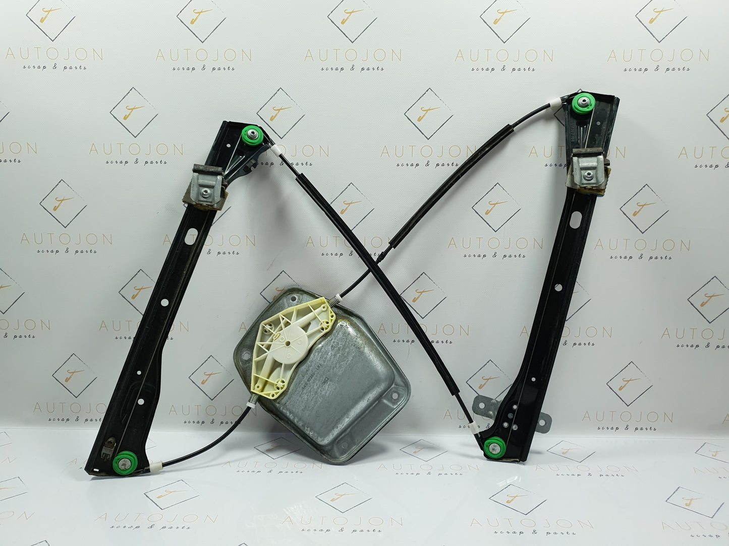 Macara geam stanga fata Volkswagen Jetta (1K2) Berlina 1.6 TDI CAYC 2010