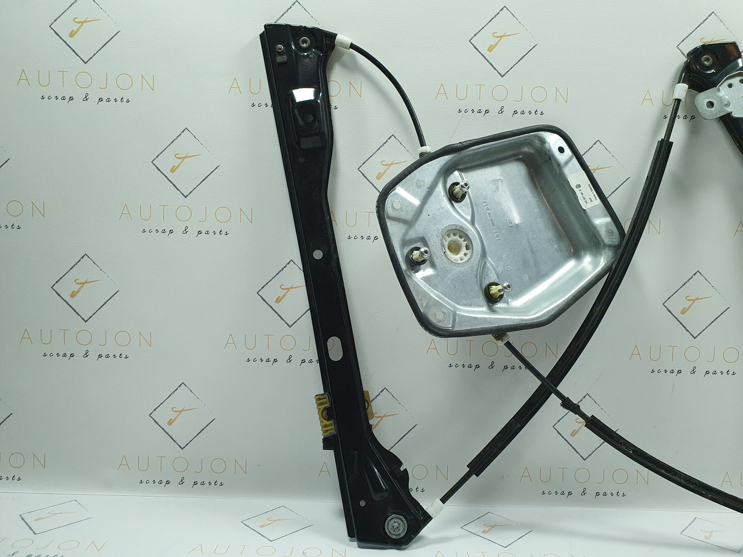 Macara geam stanga fata Volkswagen Jetta (1K2) Berlina 1.6 TDI CAYC 2010