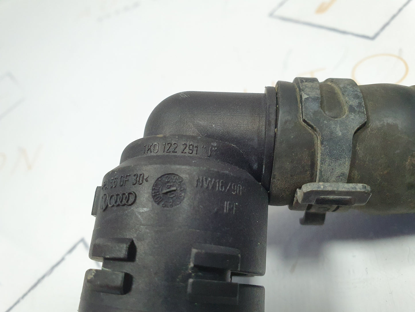 Furtun racire apa Volkswagen Jetta (1K2) Berlina 1.6 TDI CAYC 2010