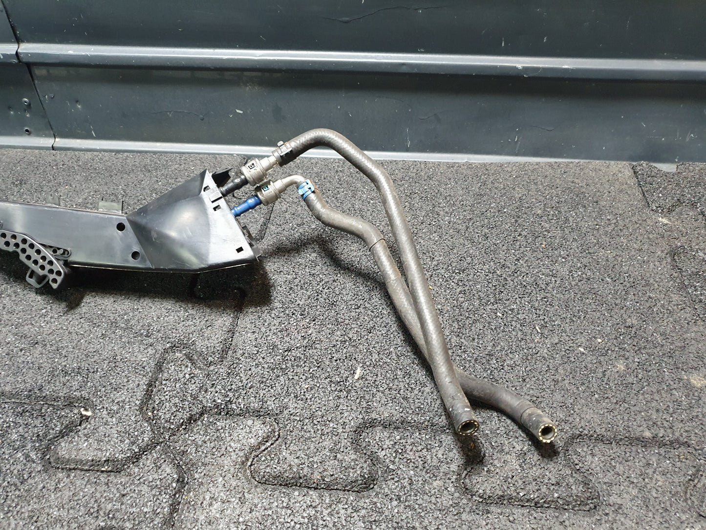 Conducte combustibil caroserie Volkswagen Jetta (1K2) Berlina 1.6 TDI CAYC 2010