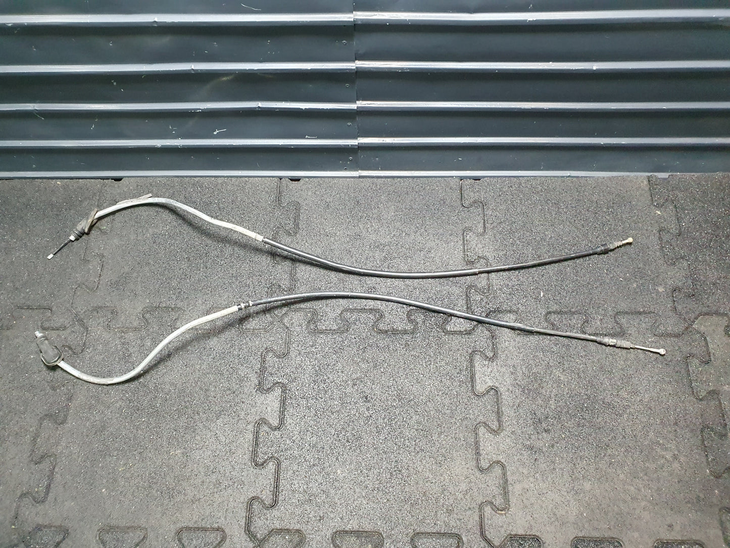 Set cabluri frana mana Volkswagen Jetta (1K2) Berlina 1.6 TDI CAYC 2010