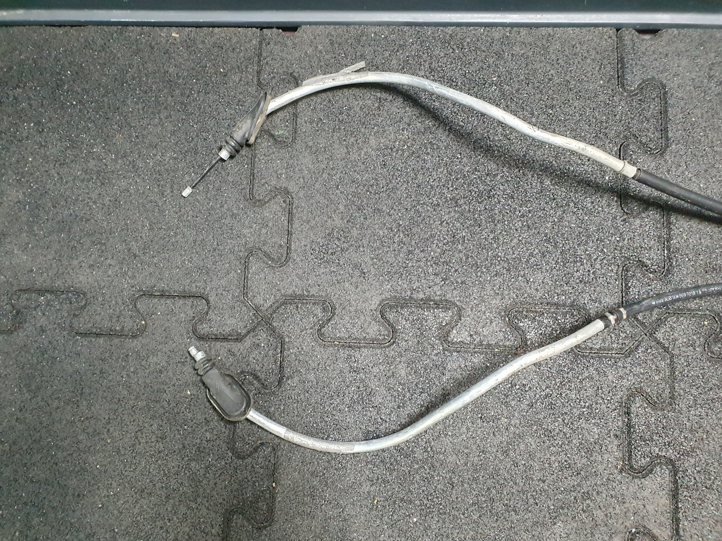 Set cabluri frana mana Volkswagen Jetta (1K2) Berlina 1.6 TDI CAYC 2010