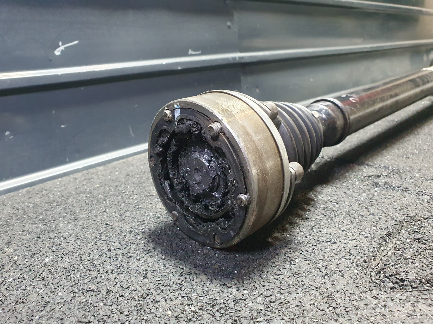 Planetara dreapta fata Volkswagen Jetta (1K2) Berlina 1.6 TDI CAYC 2010