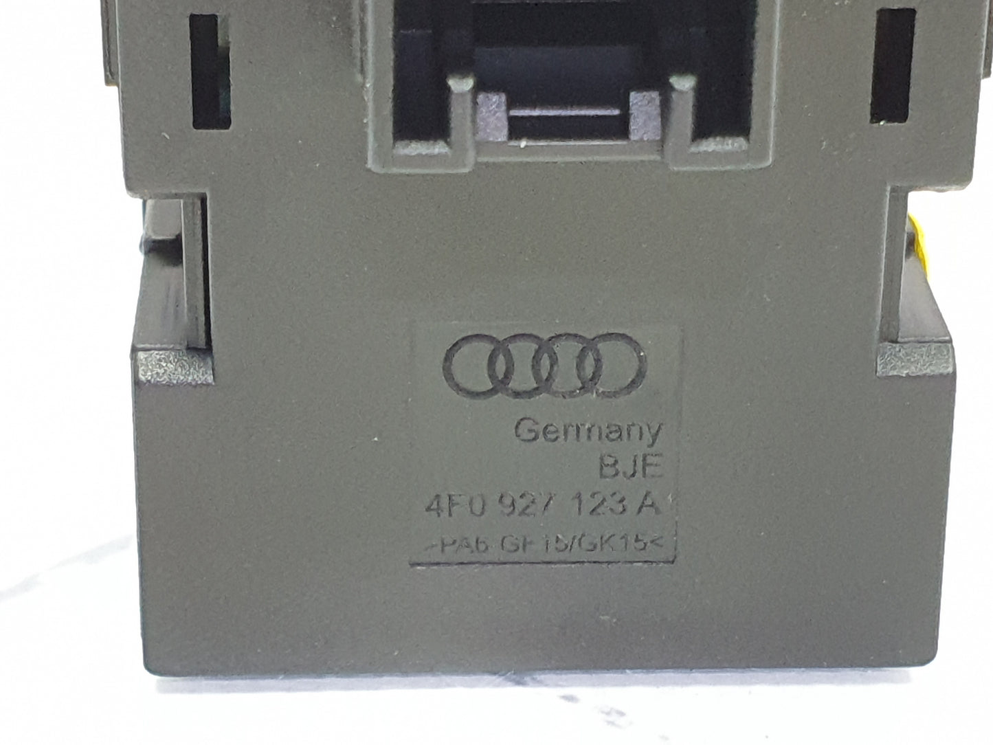 Comutator computer bord Audi A6 C6 (4F2) Sedan 3.0 TDI BMK 2005