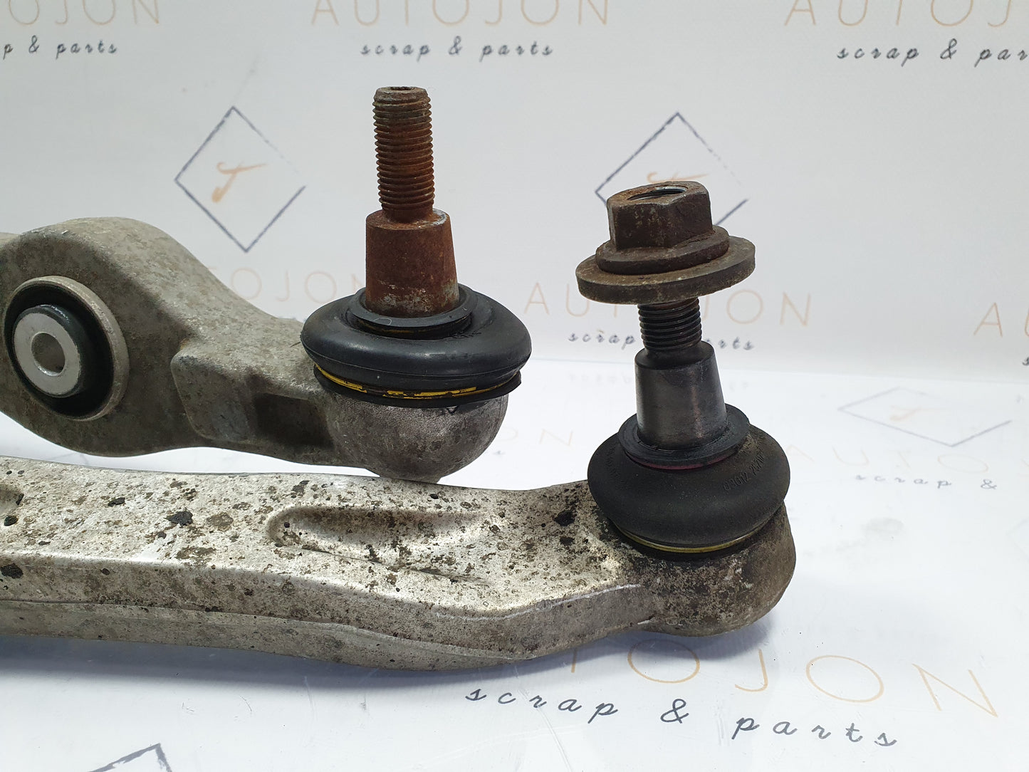 Set brate suspensie fuzeta stanga fata Audi A6 C6 (4F2) Sedan 3.0 TDI BMK 2005