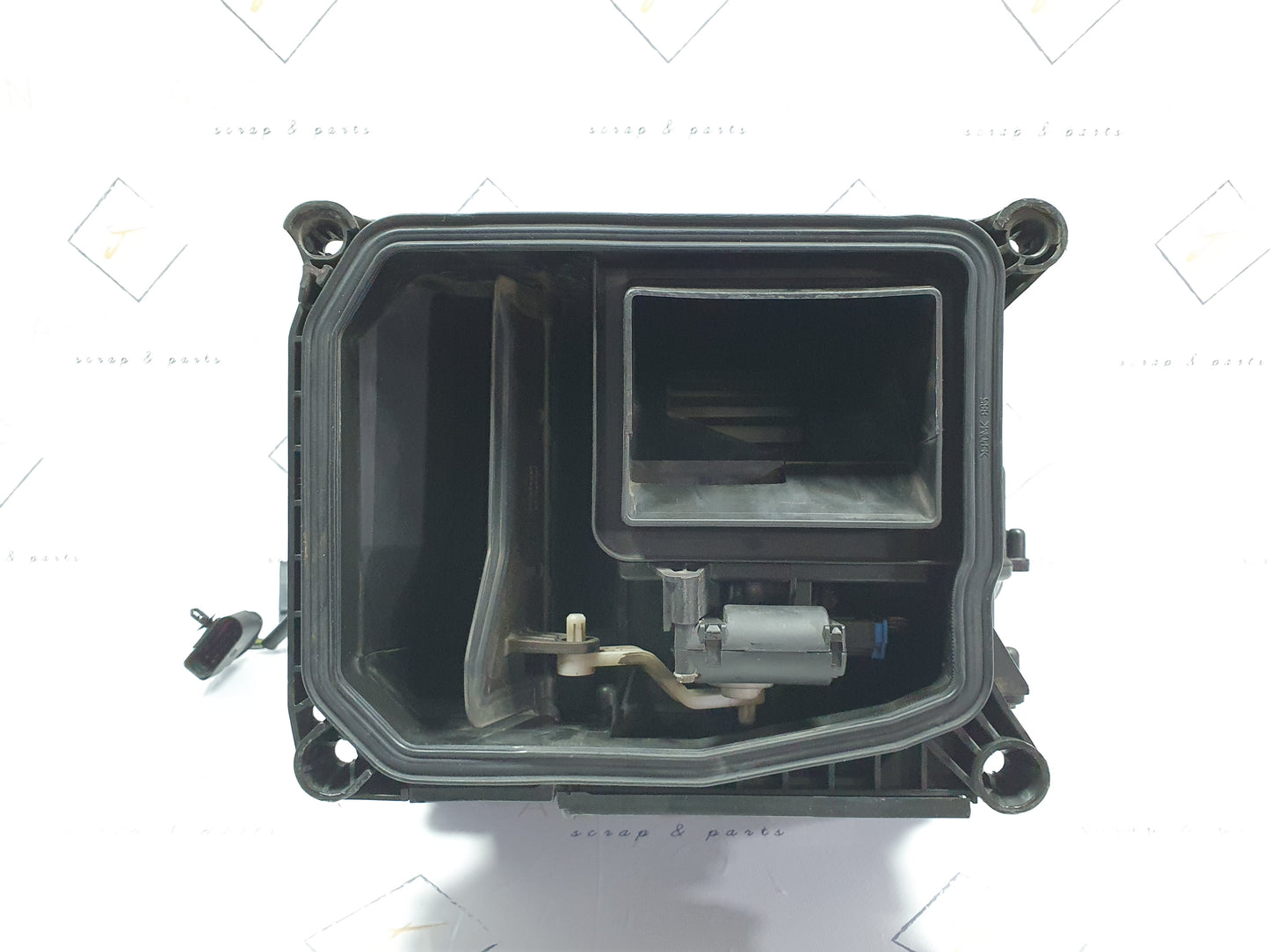 Carcasa aeroterma cu ventilator Audi A6 C6 (4F2) Sedan 3.0 TDI BMK 2005