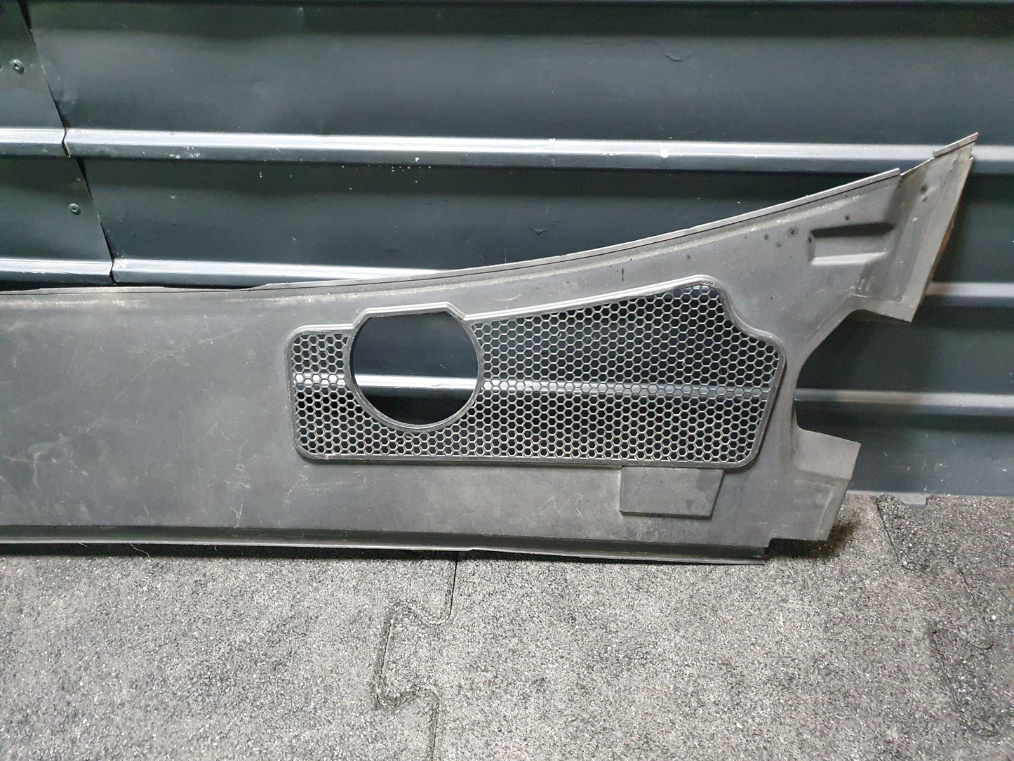 Grila protectie stergatore Audi A6 C6 (4F2) Sedan 3.0 TDI BMK 2005