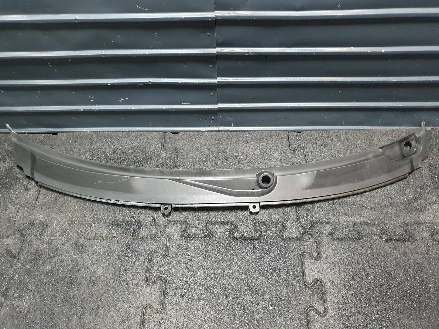 Grila stergator Audi A6 C6 (4F2) Sedan 3.0 TDI BMK 2005