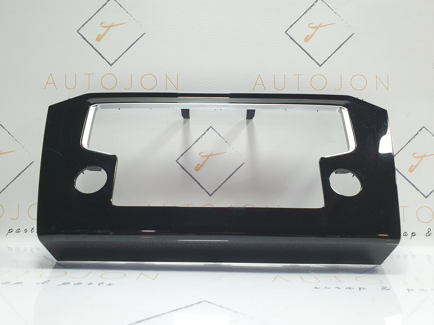 Ornament rama navigatie bord Volkswagen Passat B8 (3G5) Variant 2.0 TDI CRLB DSG 2015