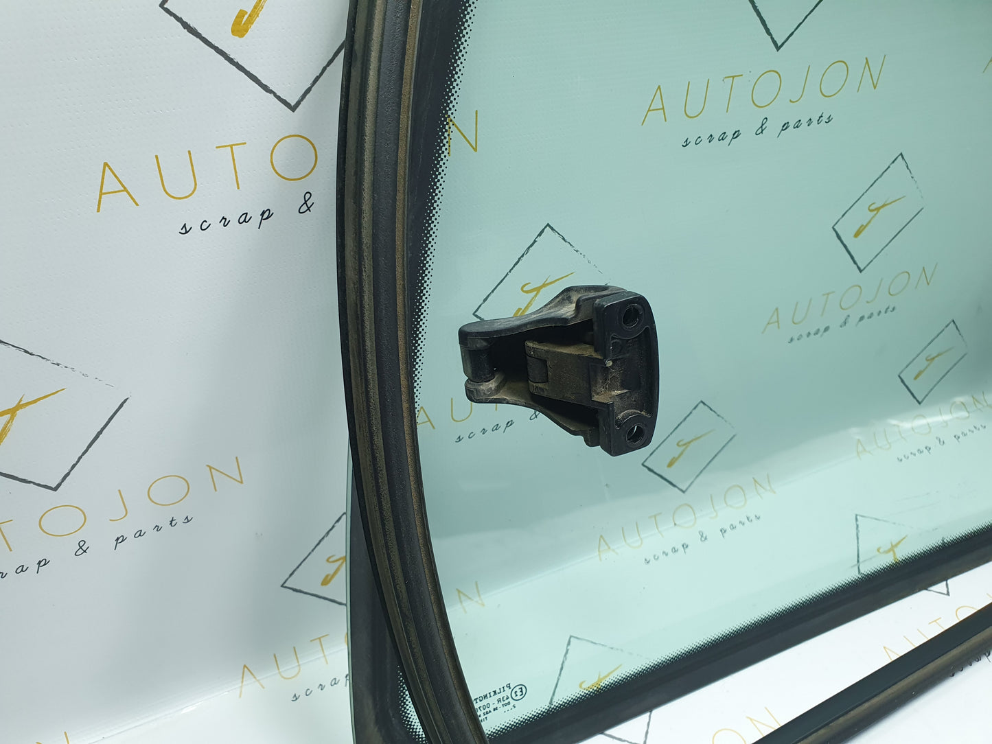 Geam rabatabil stanga Spate  VOLKSWAGEN LUPO (6X1, 6E1) [ 1998 - 2005 ] Pilkington 43R-007023 OEM 6X3845201A / 6X3 845 201 A