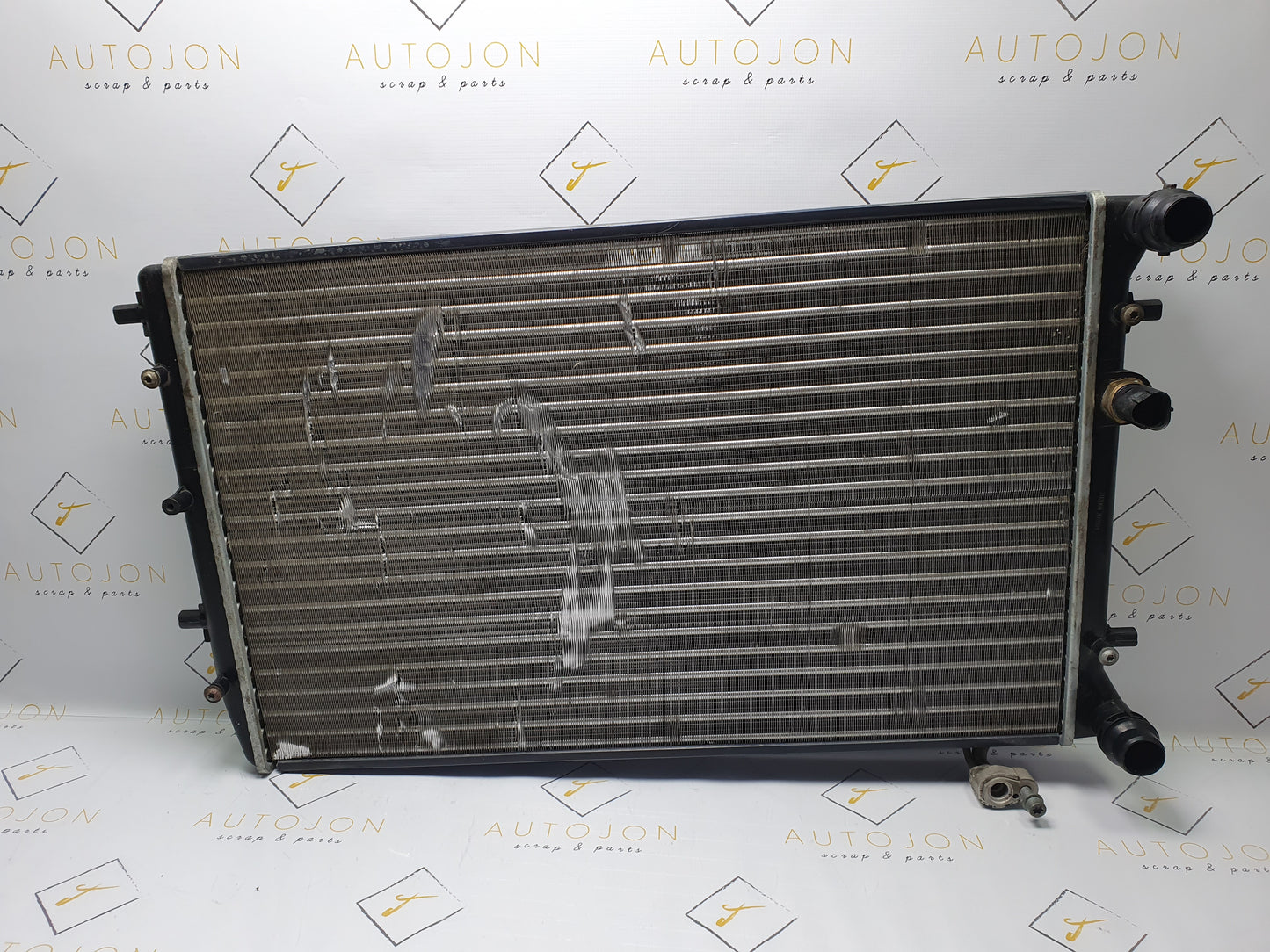 Radiatoare apa / AC SEAT IBIZA IV (6L1) [ 2002 - 2009 ] OEM 6Q0820411J / 6Q0 820 411 J