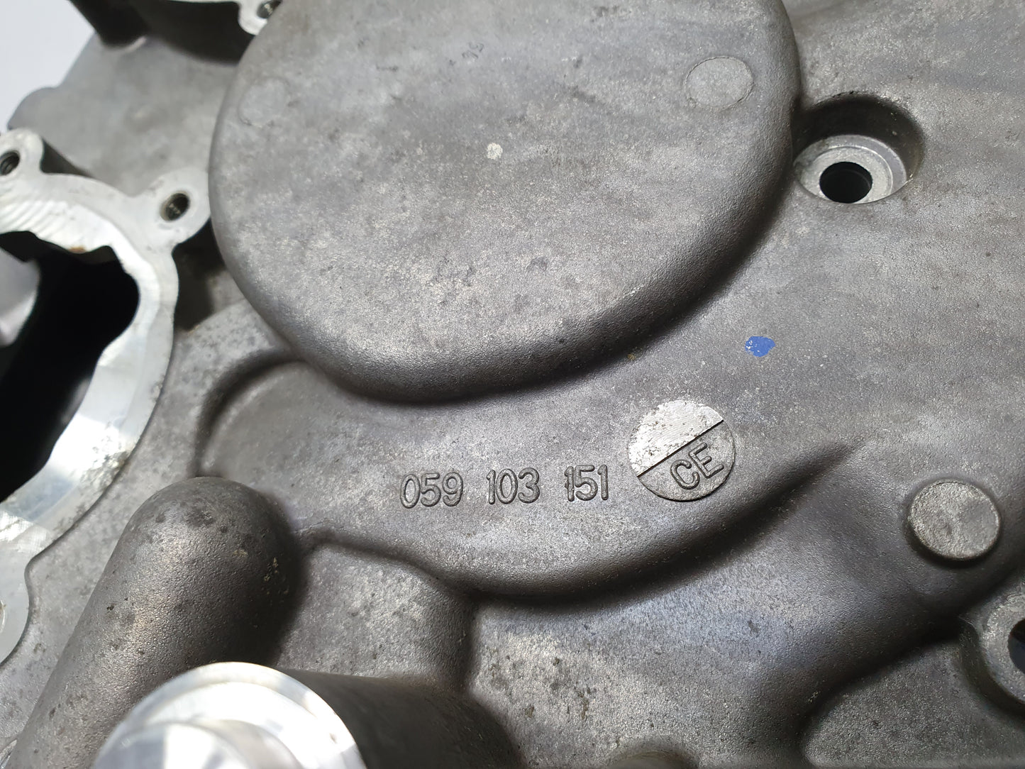 Capac distributie AUDI A6 IV Avant (4G5, C7, 4GD) [ 2011 - 2018 ] OEM 059103151CE / 059 103 151 CE