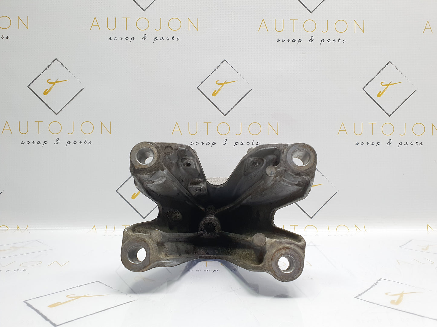 Suport motor AUDI A6 IV Avant (4G5, C7, 4GD) [ 2011 - 2018 ] OEM 8K0199307BJ / 8K0 199 307 BJ