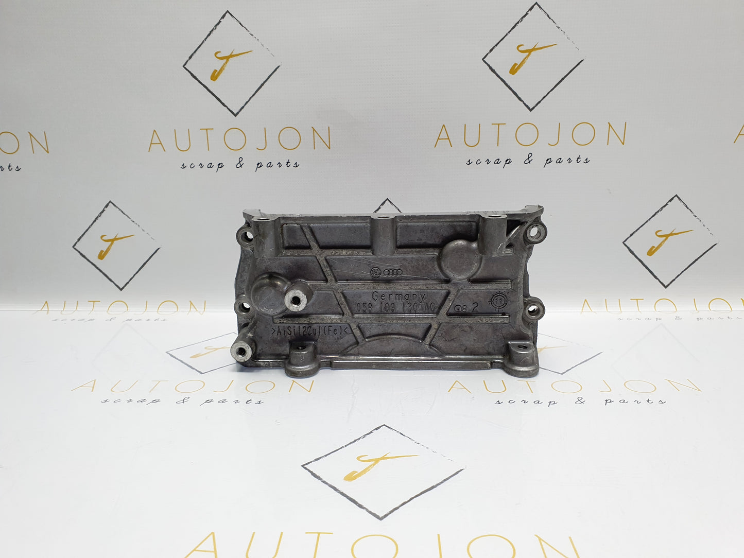 Capac distributie chiulasa dreapta AUDI A6 IV Avant (4G5, C7, 4GD) [ 2011 - 2018 ] OEM 059109130AG / 059 109 130 AG
