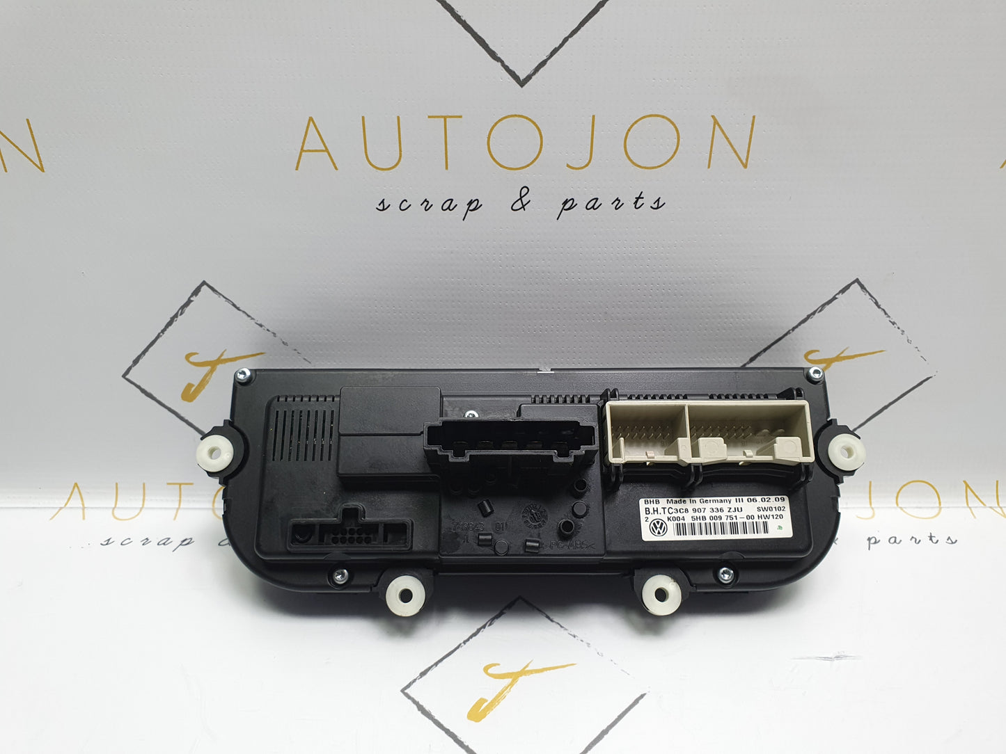 Panou comanda AC VOLKSWAGEN GOLF VI (5K1) [ 2008 - 2013 ] OEM 3C8907336ZJU / 3C8 907 336 ZJU