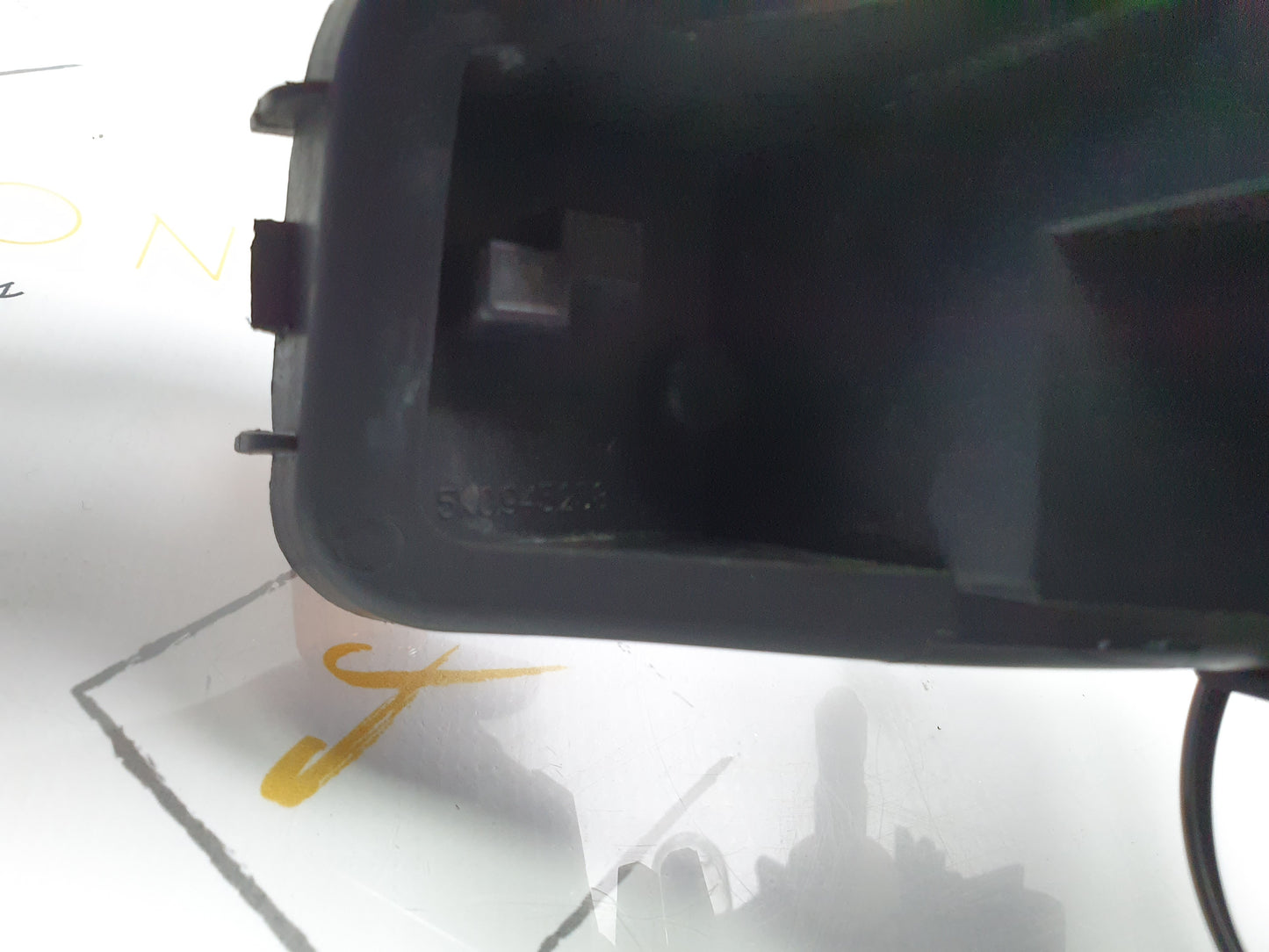 Soclu lampa stop aripa dreapta VOLKSWAGEN GOLF VI (5K1) [ 2008 - 2013 ] OEM 5K0945258 / 5K0 945 258