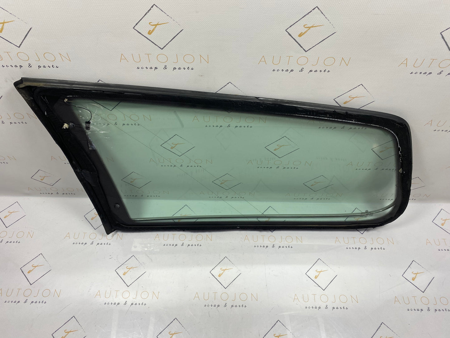 Geam fix stanga spate Volkswagen Passat (3C5) Variant 2.0 TDI BMP 2007