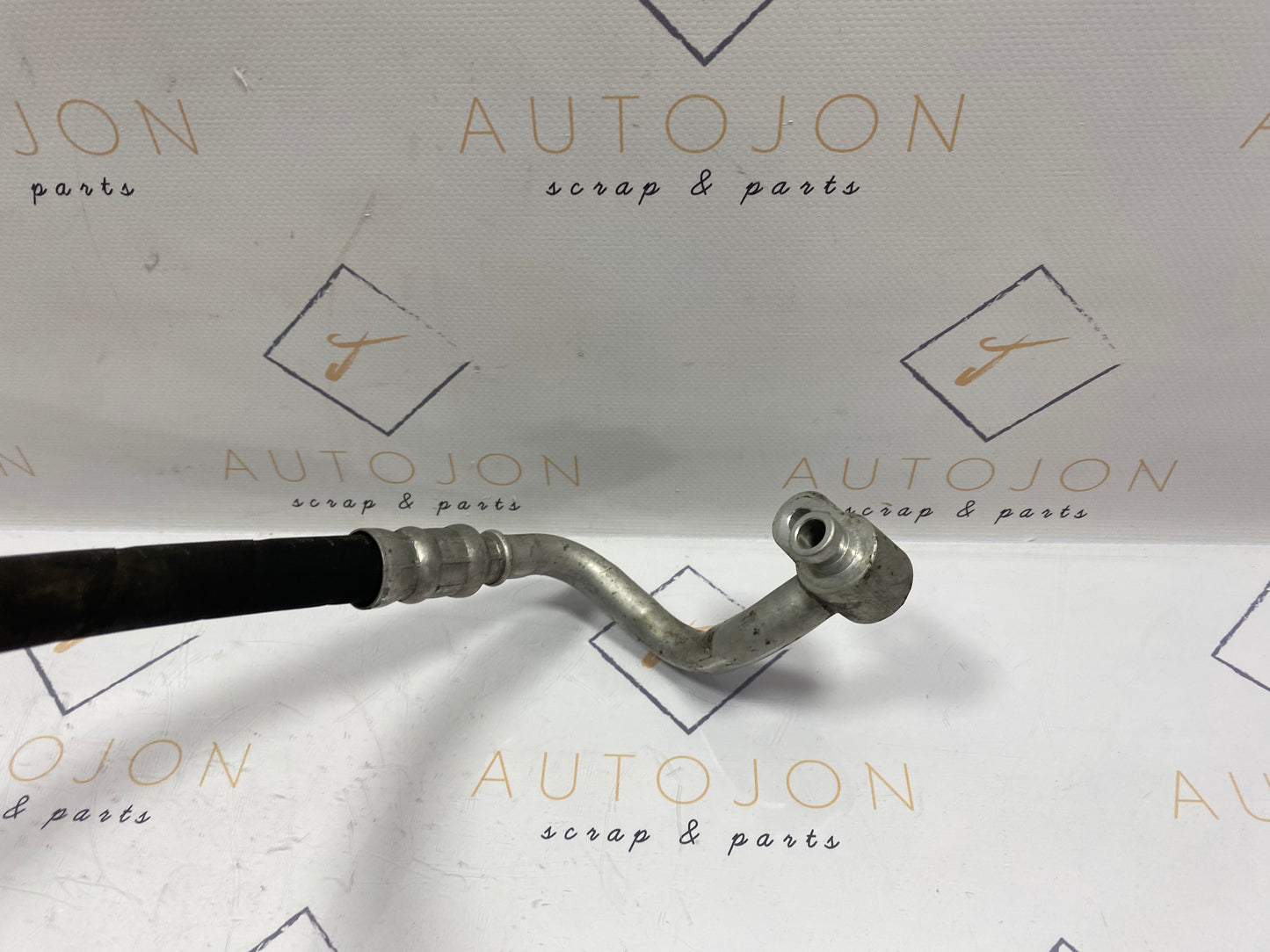 Conducta AC compresor radiator Volkswagen Passat (3C5) Variant 2.0 TDI BMP 2007