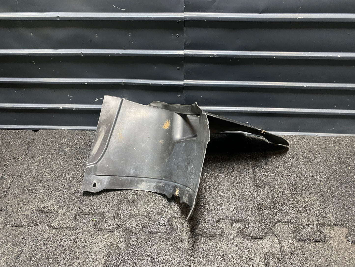 Carenaj mic roata drepta fata Volkswagen Passat (3C5) Variant 2.0 TDI BMP 2007