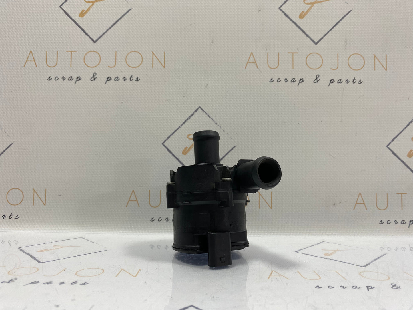 Pompa aditionala apa Volkswagen Passat B8 (3G5) Variant 2.0 TDI CRLB DSG 2015