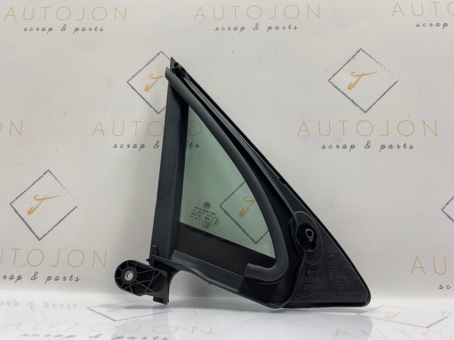 Geam fix stanga fata Volkswagen Passat B8 (3G5) Variant 2.0 TDI CRLB DSG 2015