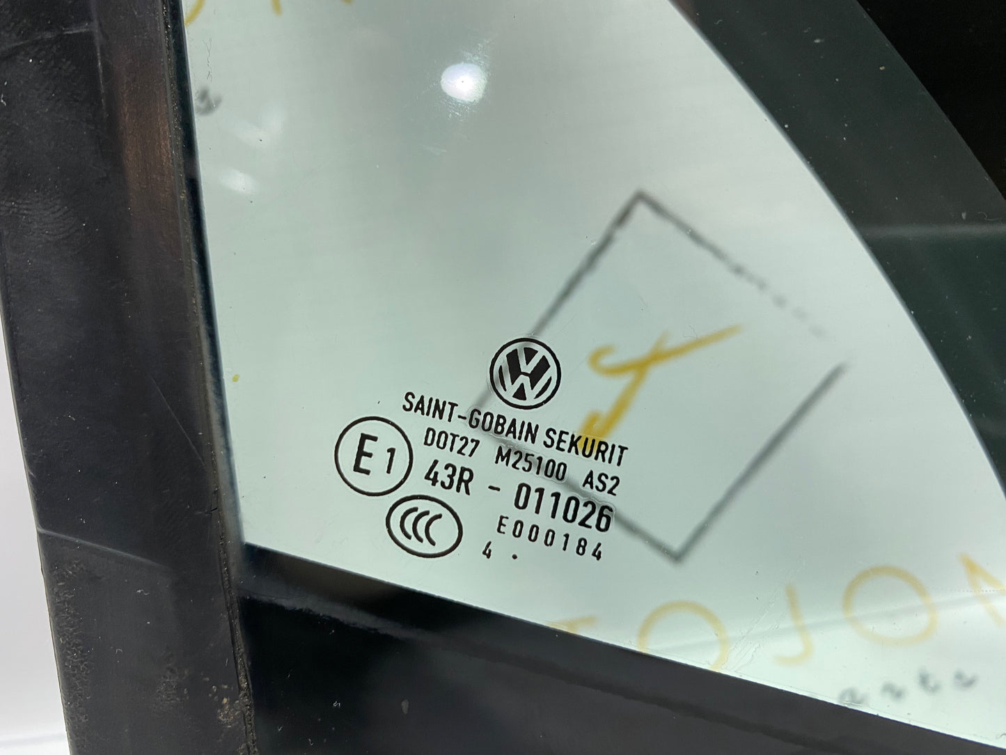 Geam fix dreapat fata Volkswagen Passat B8 (3G5) Variant 2.0 TDI CRLB DSG 2015