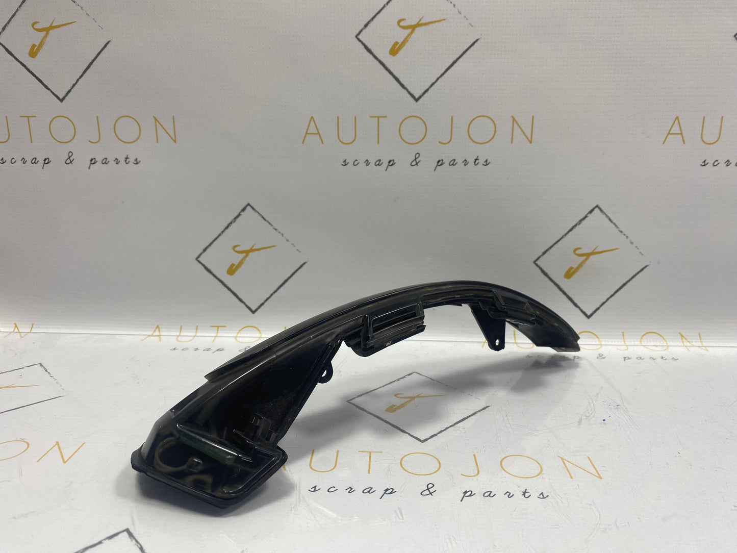 Semnalizare oglinda dreapta Volkswagen Passat B8 (3G5) Variant 2.0 TDI CRLB DSG 2015