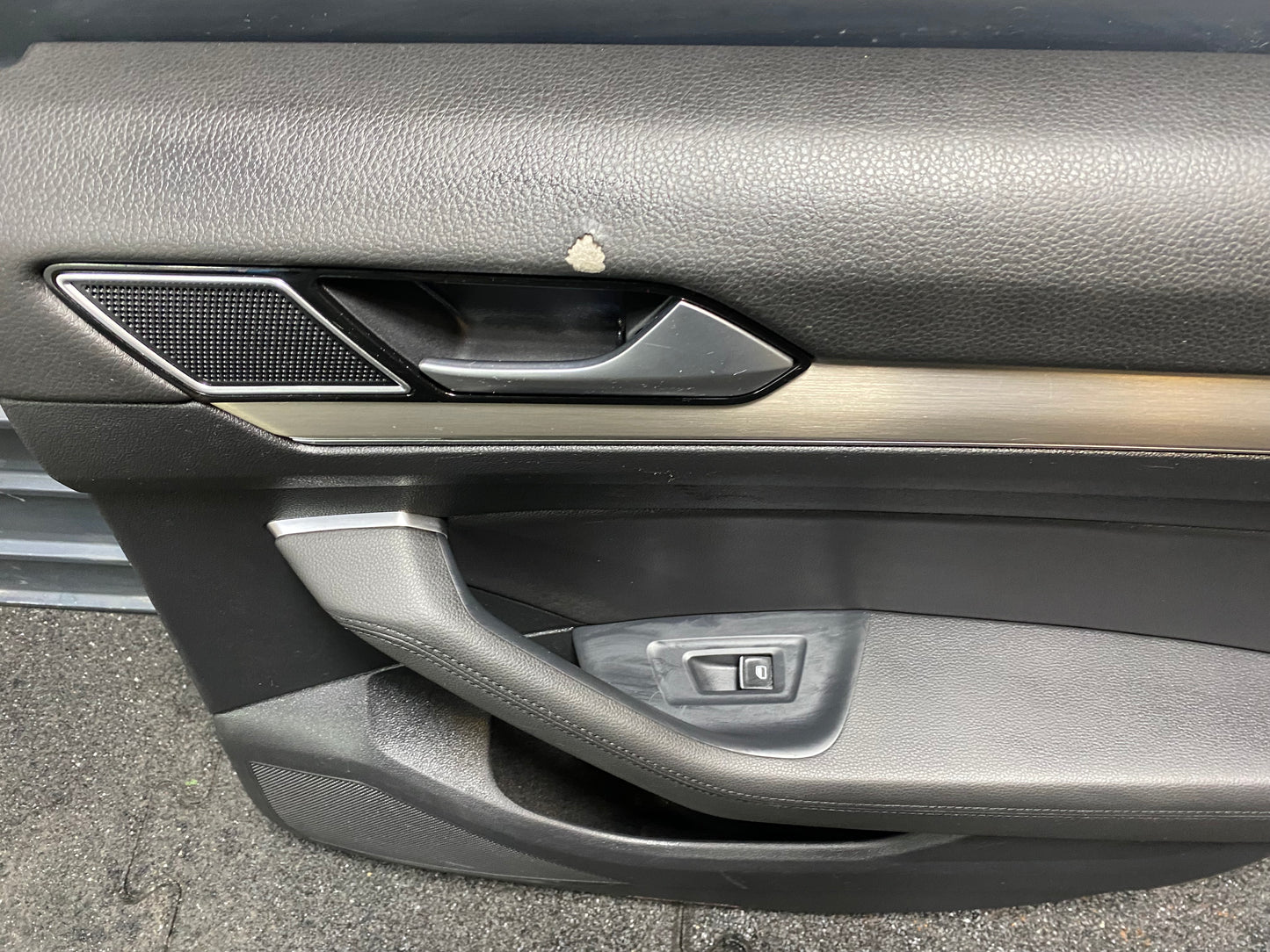 Panou interior usa dreapta spate Volkswagen Passat B8 (3G5) Variant 2.0 TDI CRLB DSG 2015