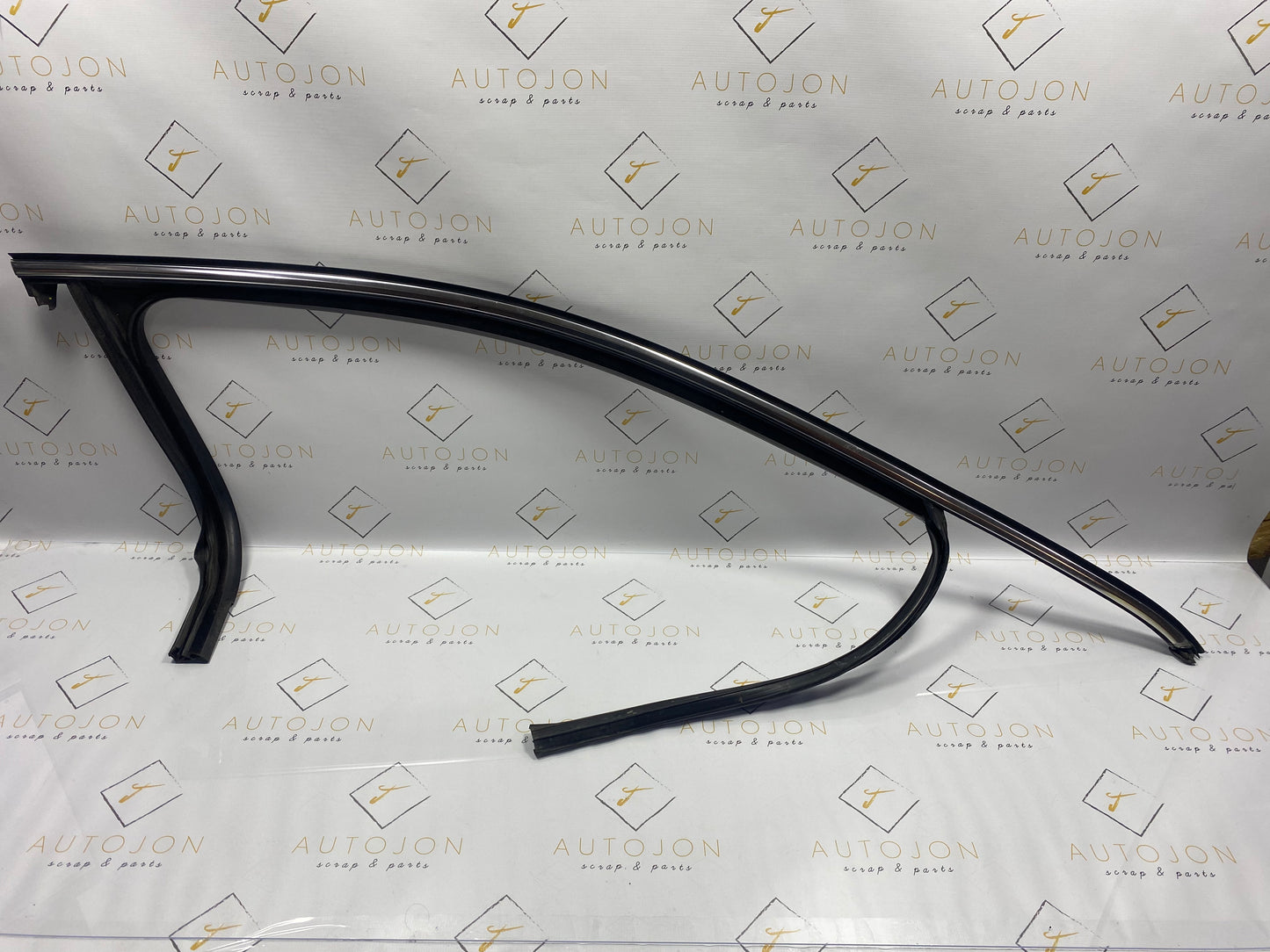 Cheder cromat usa dreapta fata Volkswagen Passat B8 (3G5) Variant 2.0 TDI CRLB DSG 2015